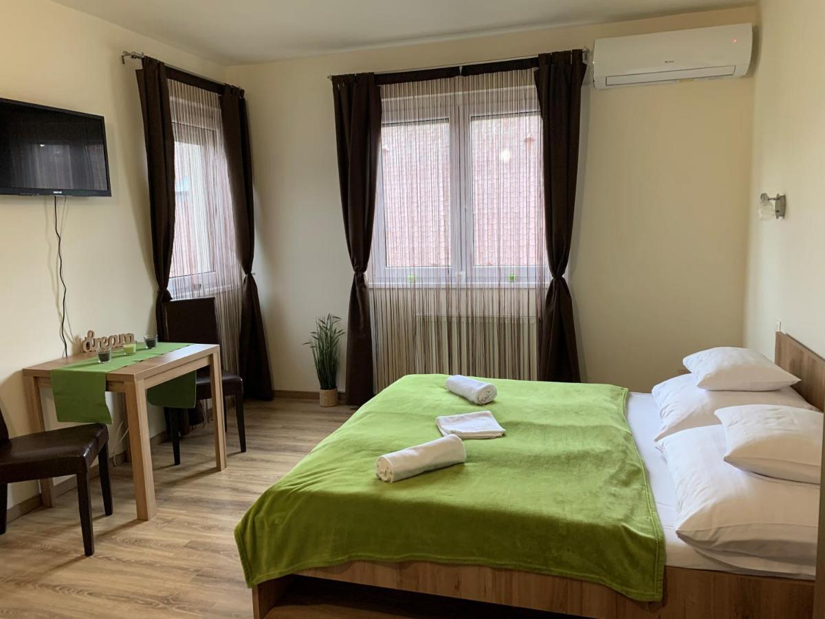 Cserkeszem Panzio Otel Cserkeszőlő Dış mekan fotoğraf