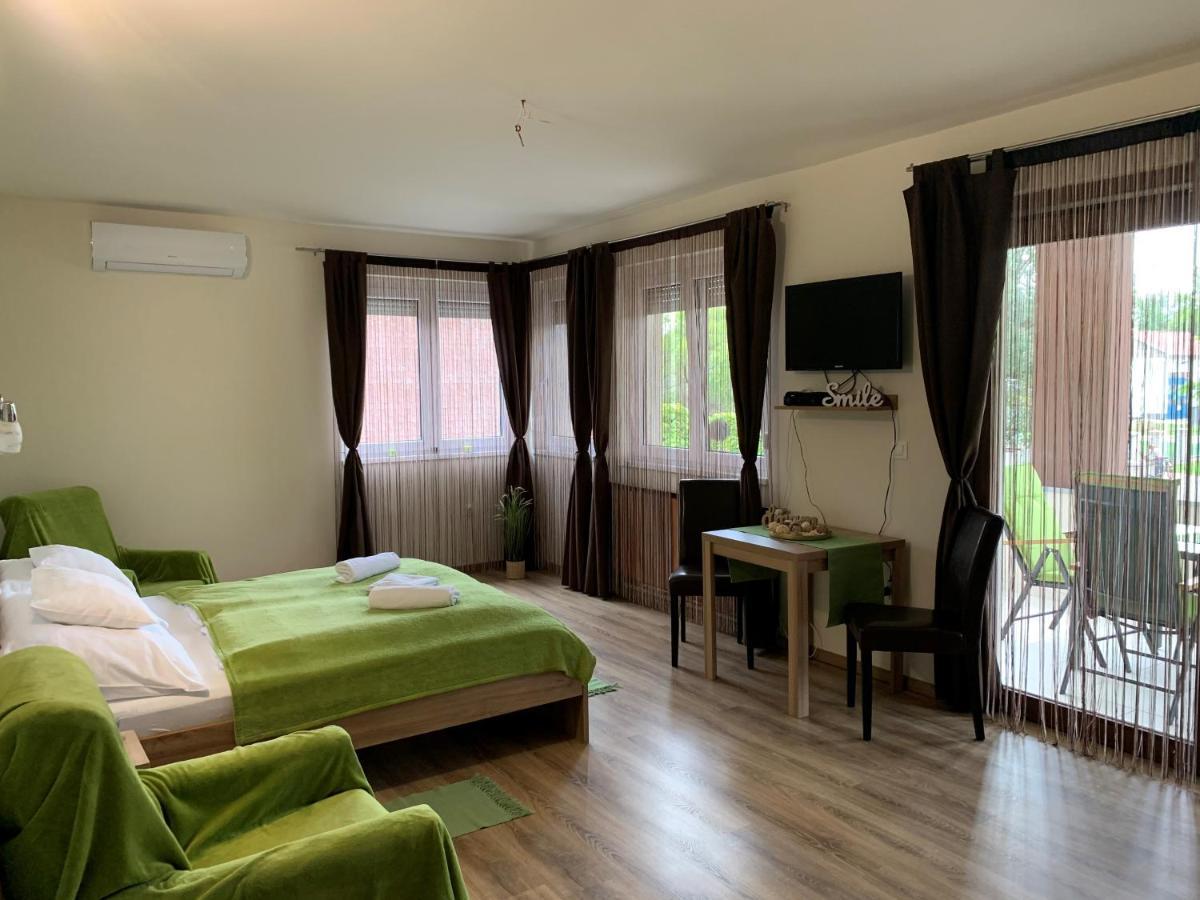 Cserkeszem Panzio Otel Cserkeszőlő Dış mekan fotoğraf
